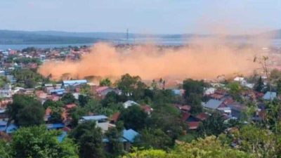 Uji Coba Pendaratan Helikopter di Stadion Betoambari, Pelajar Berhamburan Gegara Debu