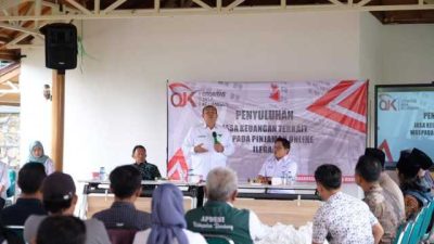 OJK Didesak Sosialisasi Masif Tangani Jerat Pinjol Ilegal