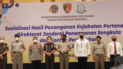 Berantas Mafia Tanah, Kajati Sultra Diganjar Penghargaan dari Kementerian ATR/BPN