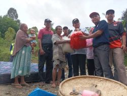 Pj Bupati Kolut Tinjau Kondisi Infrastruktur yang Rusak Akibat Banjir