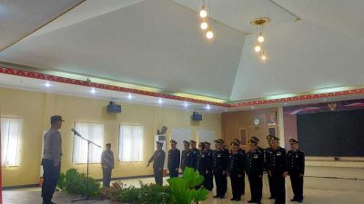 Pimpin Upacara Wisuda Purna Bakti, Ini Pesan Kapolda Sultra