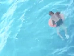 Pria Ini Ditemukan Sedang Berenang Pakai Jerigen di Tengah Laut Wakatobi