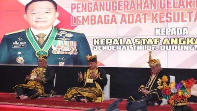 Kasad Dianugerahi Gelar Adat Kesultanan Buton ‘Kapitaraja Kawasa Yi Nusantara’, Begini Maknanya