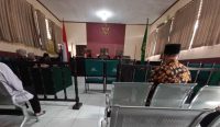 Sidang lanjutan kasus asusila Profesor B di Pengadilan Negeri Kendari, Selasa (17/1/2023)/Erik Lerihardika, HaloSultra.com