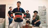 Bumbie adalah sebuah grup musik Pop Dreamy/Alternative asal Kendari yang digawangi Cengso (vocal), Indra (bass), Uccu (gitar), Yoel (keys) dan Iyan (drum)/HaloSultra.com