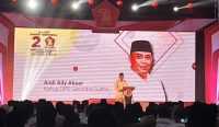 Ketua DPD Partai Gerindra Sultra, Andi Adi Aksar dalam penyampaiannya pada Rapat Koordinasi Daerah (Rakorda) Partai Gerindra Sultra, Jumat (24/2/2023) malam/Hasrul Mangidi, HaloSultra.com