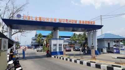 KSOP Baubau Gagalkan Penyelundupan Miras Cap Tikus dari Bitung