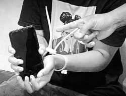 Remaja di Mowila Konsel Curi Empat Handphone Ditangkap