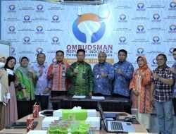 Serahkan Penilaian Kepatuhan Pelayanan Publik, Ombudsman Minta Pemkot Kendari Lakukan Perbaikan