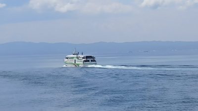 Berlayar dari Raha Menuju Kendari, KMP Cantika 168 Tabrak Karang