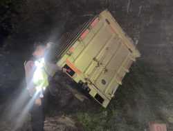 Dua Wanita Meregang Nyawa Usai Ditabrak Truk Boks