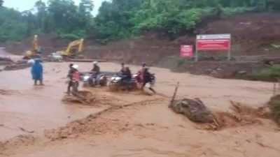 Tanggul Penahan Air PT CNI Jebol, Banjir Terjang Pemukiman hingga Areal Persawahan Warga