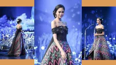 Miss Mega Bintang Indonesia 2023 Kenakan Gaun Motif Sorume Khas Kolaka Timur
