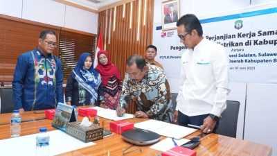 PLN dan Pemkab Teken MoU Pengembangan Ketenagalistrikan di Bombana