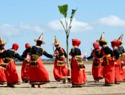 Tari Lumense, Ritual Adat Pembersihan Kampung di Bombana