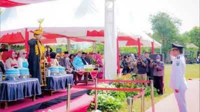 Pj Bupati Pimpin Upacara HUT ke-9 Kabupaten Buton Tengah