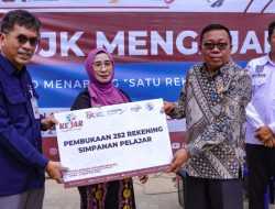 Gelar Literasi Keuangan di MTsN 1 Konsel, OJK-Bank Sultra Fasilitasi Pembuatan Rekening Simpel