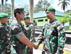 Sambut Personel Satgas Pamtas RI-PNG Yonif 725 Woroagi, Danrem 143/HO Beri Pesan Ini