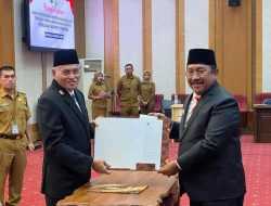 Terima SK Perpanjangan, Burhanuddin Kembali Jabat Pj Bupati Bombana