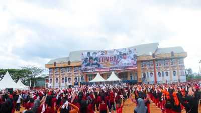 Meriah! Ribuan Warga Padati Zumba Massal Partai Gerindra di Kota Baubau