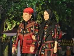 Hadiri Istana Berbatik, Pj Gubernur Andap Promosikan Tenun Khas Sultra