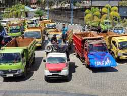 Jumlah Tonase Muatan Dibatasi, Ratusan Sopir Konawe Geruduk DPRD Sultra