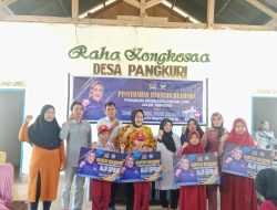 Sambangi Desa Pangkuri, Tina Nur Alam Serahkan Beasiswa PIP hingga Bantuan Rehab Masjid