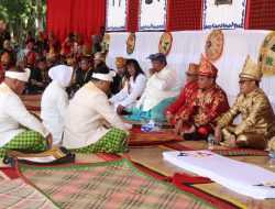 Pj Gubernur Andap Dianugerahi Gelar Langgai Mandarano Wuta Ndolaki Sulawesi Tenggara