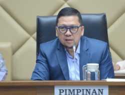 Komisi II Minta Bawaslu Tertibkan Alat Peraga Kampanye yang Tidak Sesuai Aturan