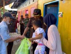 Peduli Stunting, Kejari Baubau Beri Bantuan ke Anak Asuh