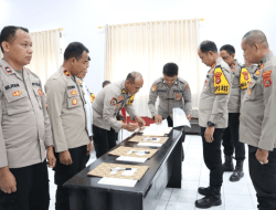 Kapolres Buton Pimpin Penandatanganan Perjanjian Kinerja dan Pakta Integritas 2024