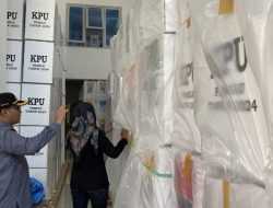 Cek Kesiapan Logistik Pemilu, Pj Bupati Kolut: Kami Harus Pastikan Setiap Tahapan Berjalan Lancar dan Transparan