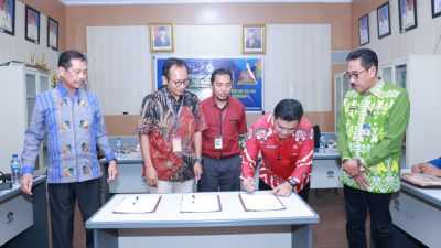 KPPN Kendari, KPP Pratama, dan Pemkab Teken BAR Pajak Pusat Semester II Tahun 2023