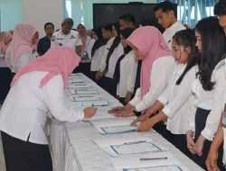 1.246 PPPK Pemkot Kendari Teken Pakta Integritas Netralitas ASN Pada Pemilu 2024