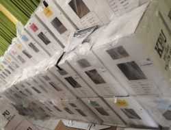 Viral Video Sejumlah Kotak Suara di Kendari Tak Tersegel