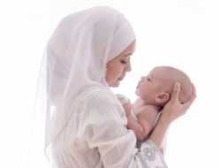 Jarang Diketahui, Ini 6 Manfaat Puasa Bagi Ibu Menyusui