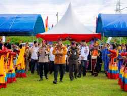 Hadiri Acara Bongka’a Tau Rumpun Ombobawulu, Pj Bupati Buteng Sampaikan Harapan