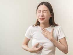 Cara Mengatasi Asam Lambung Naik Saat Puasa