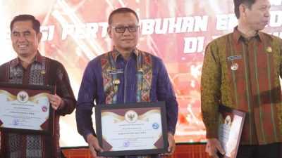Kolaka Utara Sabet Dua Penghargaan Dalam Musrembang Provinsi Sultra