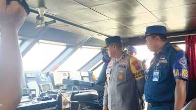 Wakapolda Sultra Pantau Arus Balik Mudik Lebaran di Pelabuhan Nusantara Kendari