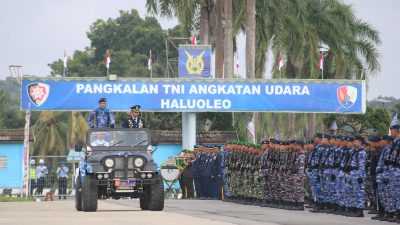 Upacara HUT ke-78 TNI AU, Danlanud HLO Sampaikan Pesan Panglima TNI