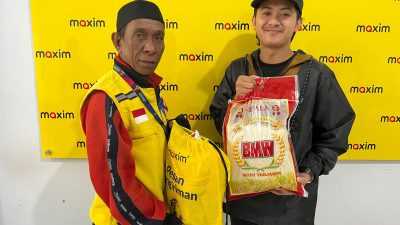 Maxim Kendari Berikan Bantuan Pengganti THR untuk Mitra Driver dan Santuni Panti Asuhan