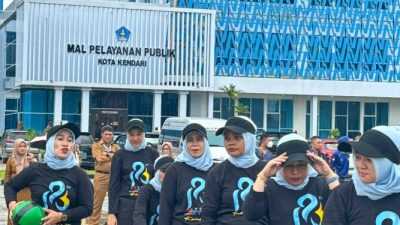 Lomba Bola Gotong dan Lari Karung Semarakkan HUT ke-193 Kota Kendari