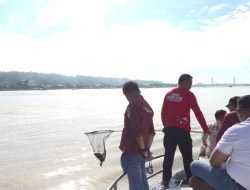 Aksi Bersih di Teluk Kendari Kumpulkan 12 Ton Sampah