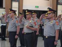 Kapolri Pimpin Upacara Kenaikan Pangkat 17 Pati dan Pamen, Ada Kapolda Sultra