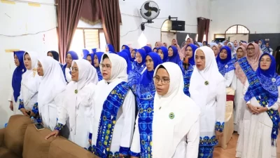 Pengurus Majelis Taklim Permata Desa dan Kelurahan se-Lasusua Dilantik