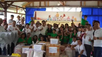 Panitia Hari Kenaikan Yesus Kristus Kendari Gelar Baksos di Panti Asuhan