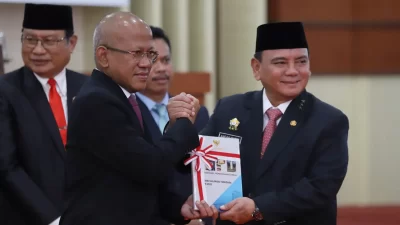 BPK RI Serahkan LHP atas Laporan Keuangan Pemprov Sultra TA 2023