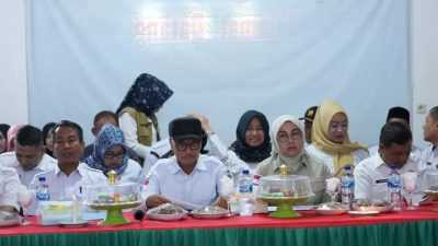 Kucurkan Bantuan Rp150 Juta, Bupati Konsel Target Desa Alebo Raih Juara