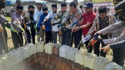 2 Ton Miras Hasil Operasi Pekat 2024 Dimusnahkan Polresta Kendari